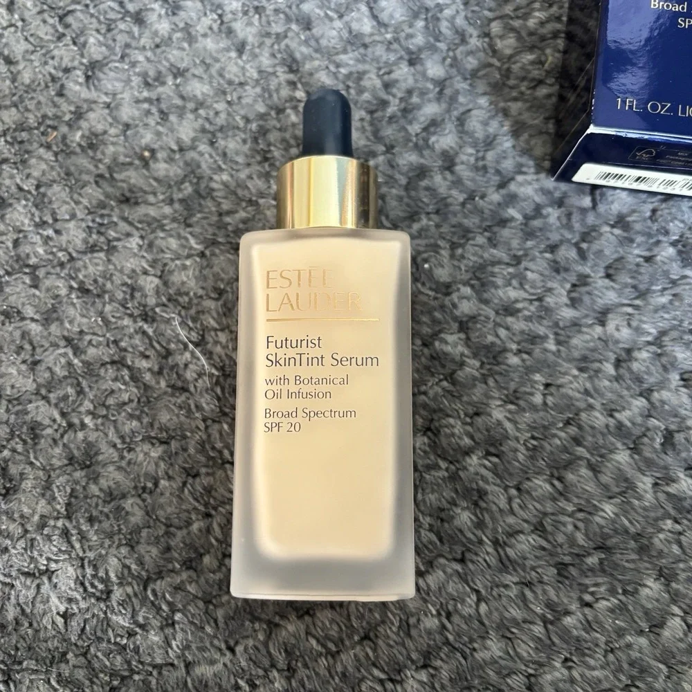 Estee Lauder‎ Futurist SkinTint Serum 1W1 Bone W/ Botanical Oil Infusion SPF 20